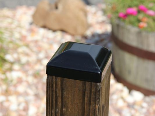 1 7/8&quot; 1 5/8&quot;塀のポストの帽子は50mm 70mmの8x8三角形の縦隊掩護隊をカバーする