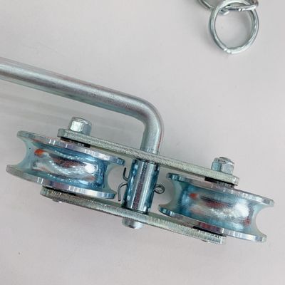 チェーン頑丈なボール ベアリングD64mmが付いている白い亜鉛バナナの索道のローラー システム