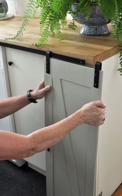 6つのFtの二重家具の木製のドアのための固体鋼鉄小型納屋の大戸ハードウェア キット